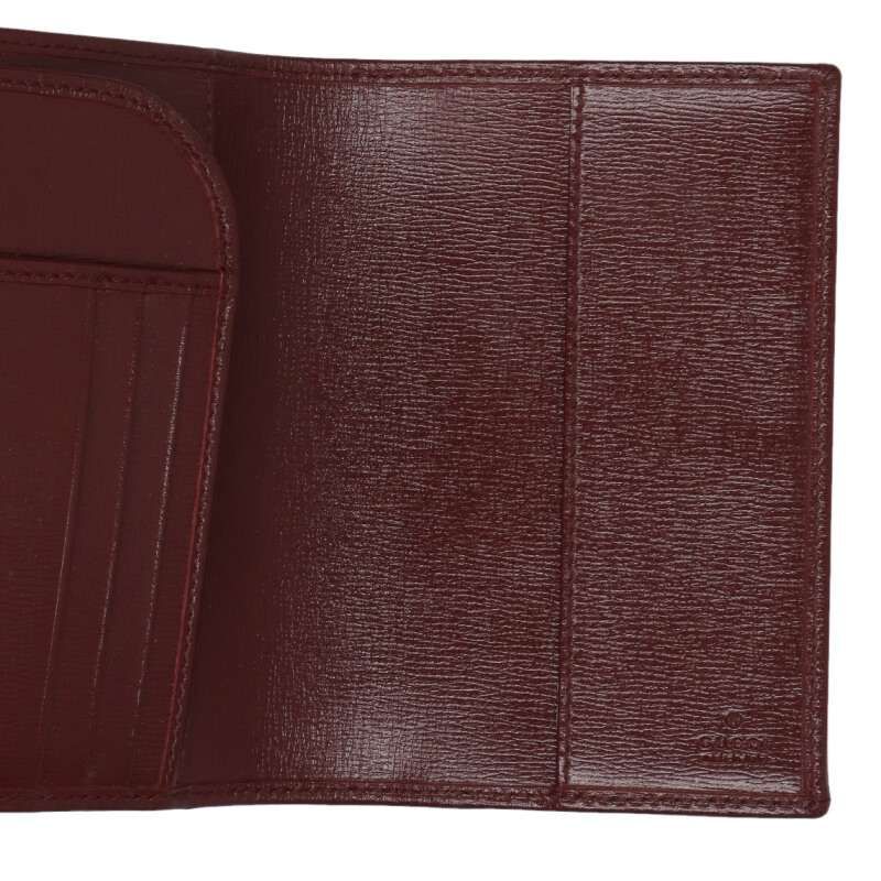 Gucci GG Supreme Passport Case — view 2