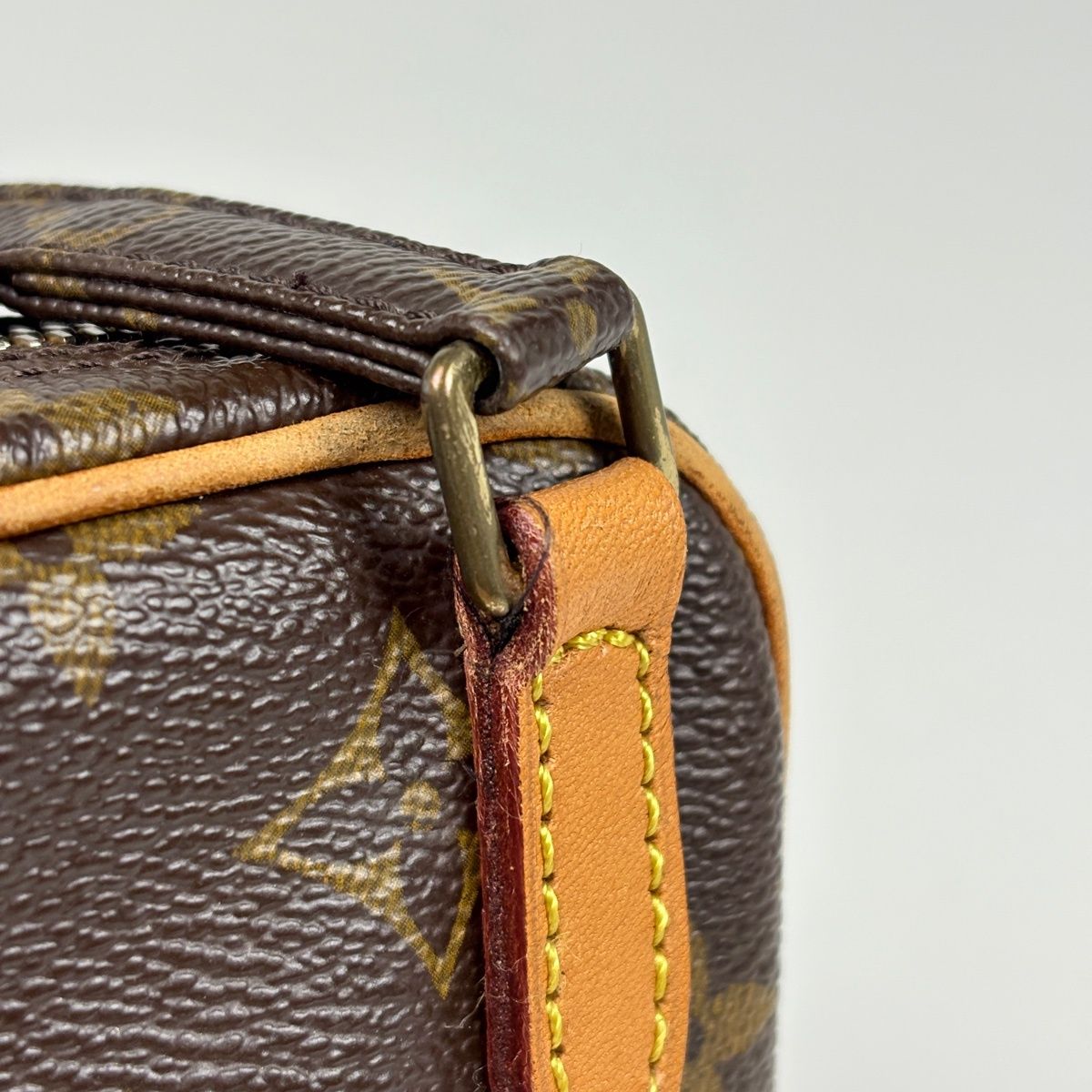 Louis Vuitton Pochette Marly Bandouliere Crossbody Shoulder Bag Monogram Brown — view 5