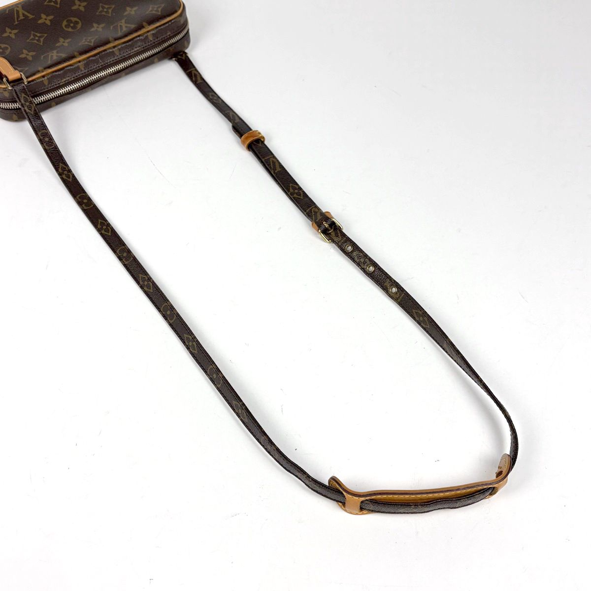 Louis Vuitton Pochette Marly Bandouliere Crossbody Shoulder Bag Monogram Brown — view 7