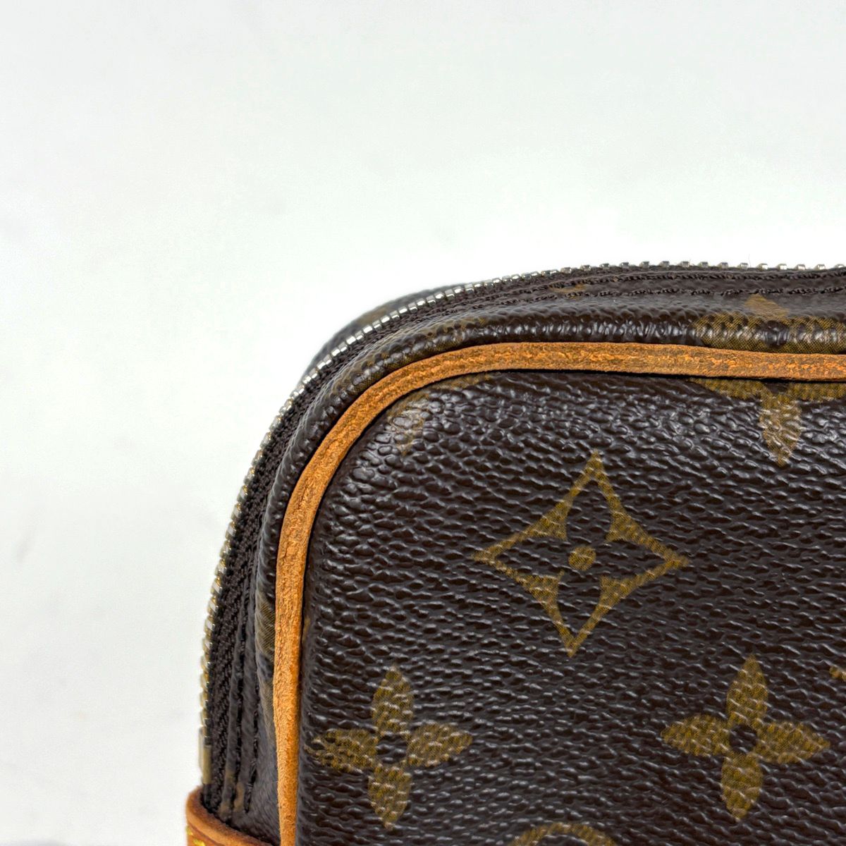 Louis Vuitton Pochette Marly Bandouliere Crossbody Shoulder Bag Monogram Brown — view 3