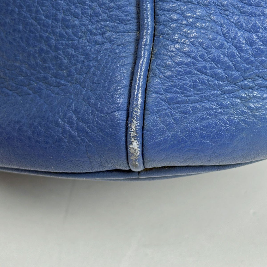Hermes Manjoire PM Bucket Handbag — view 3