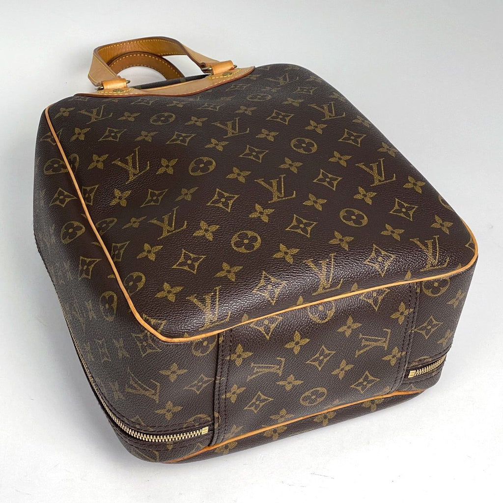 Louis Vuitton Excursion Shoes Case Handbag Monogram Brown — view 2