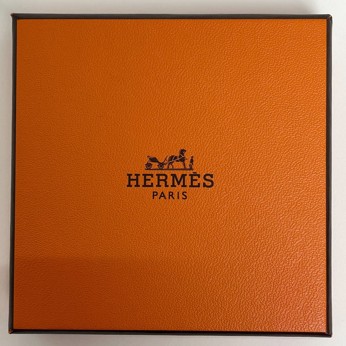 Hermes Pop Necklace Logo Gold Plated White — view 7