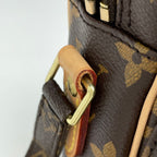 Louis Vuitton Amazon Shoulder Bag Monogram Brown — view 4