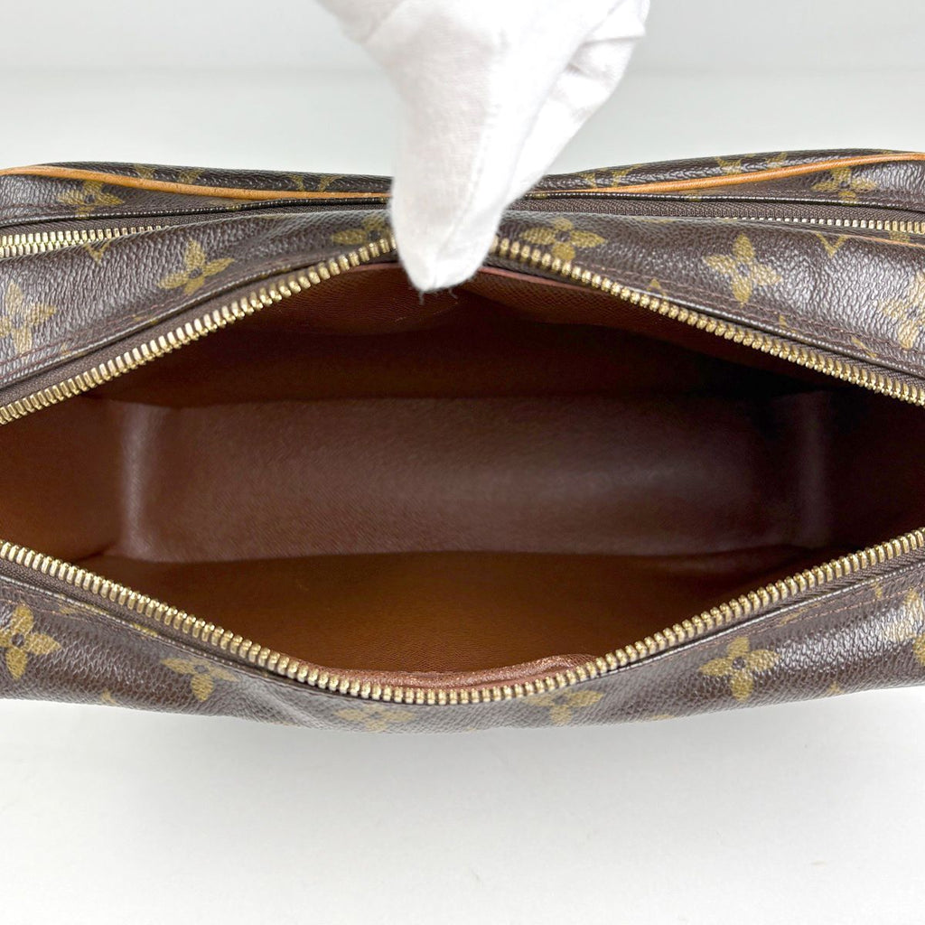 Louis Vuitton Nile Shoulder Bag Monogram Brown — view 8