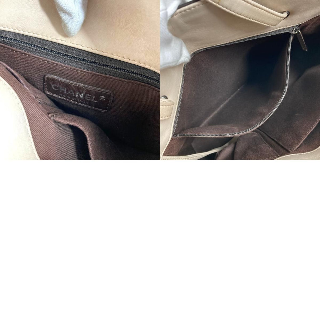 Chanel Shoulder Bag CC Logo Charm Leather Beige — view 9