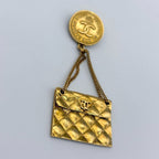 Chanel CC Logo Quilted Bag Brooch Gold Vintage — view 7