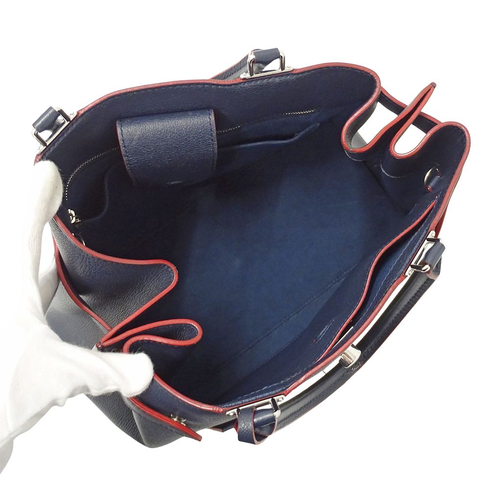 Louis Vuitton 2-Way Shoulder Bag Lockme de Leather Marine Navy Fashionable — view 5