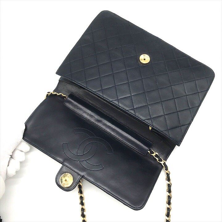 Chanel CC Logo Quilted Push Lock Lambskin Chain Shoulder Bag Navy — view 6