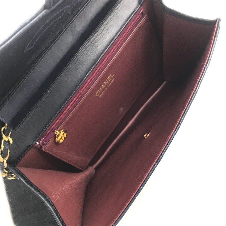 Chanel CC Logo Quilted Push Lock Lambskin Chain Shoulder Bag Navy — view 7