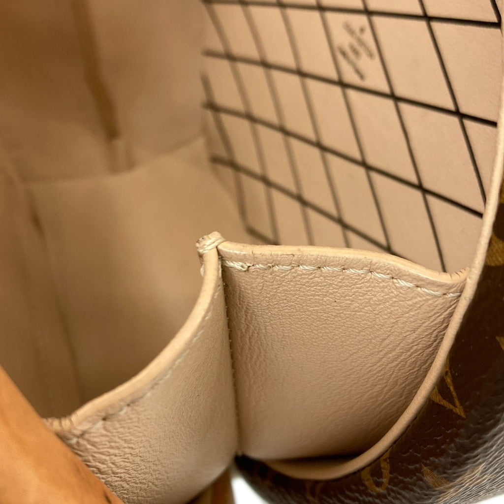 Louis Vuitton Petite Boite Chapeau Handbag Monogram Canvas — view 9