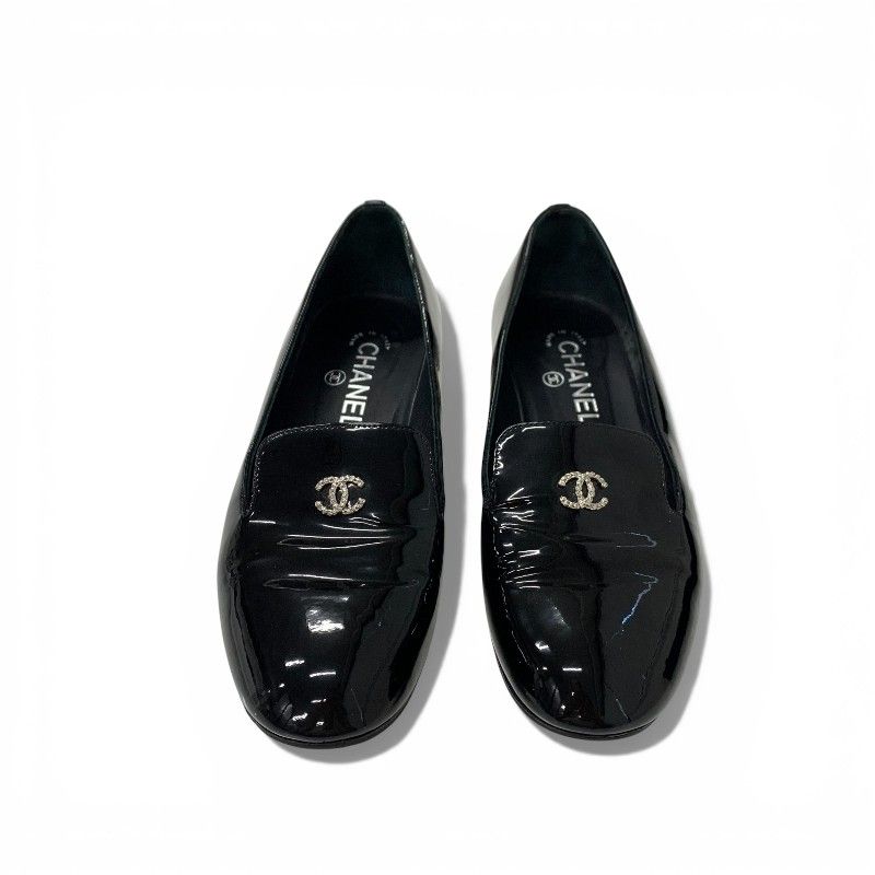 Chanel Flat Shoes Patent Black CC Logo Pearl Opera — view 2