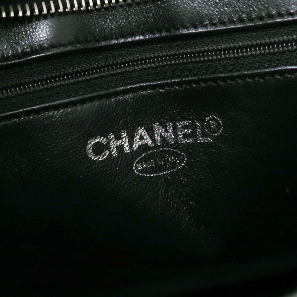 Chanel Medallion Tote Black — view 7