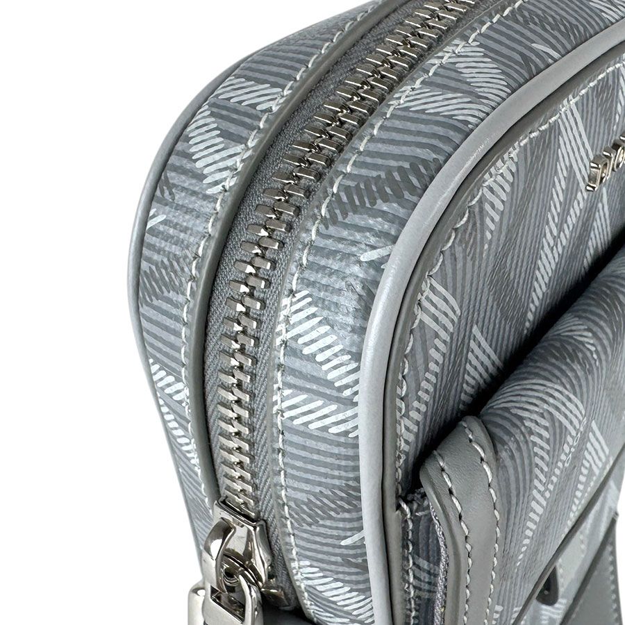 Dior Shoulder Bag CD Diamond Hit the Road Vertical Pouch — view 6