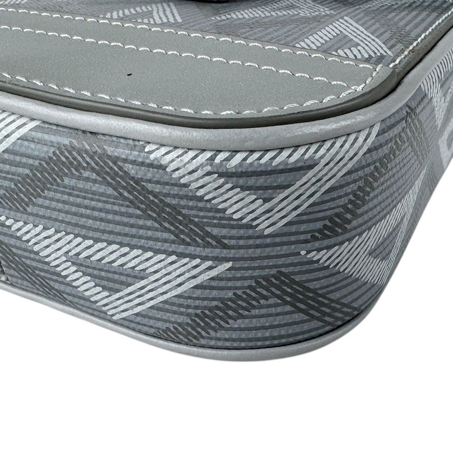 Dior Shoulder Bag CD Diamond Hit the Road Vertical Pouch — view 9