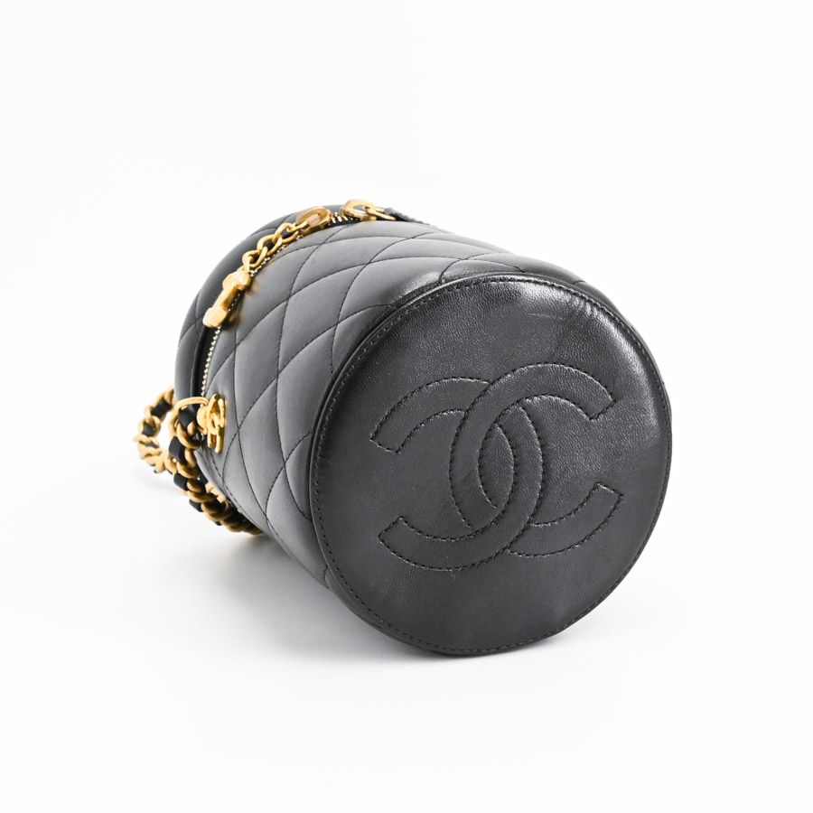 Chanel Shoulder Bag Vanity Chain — view 5