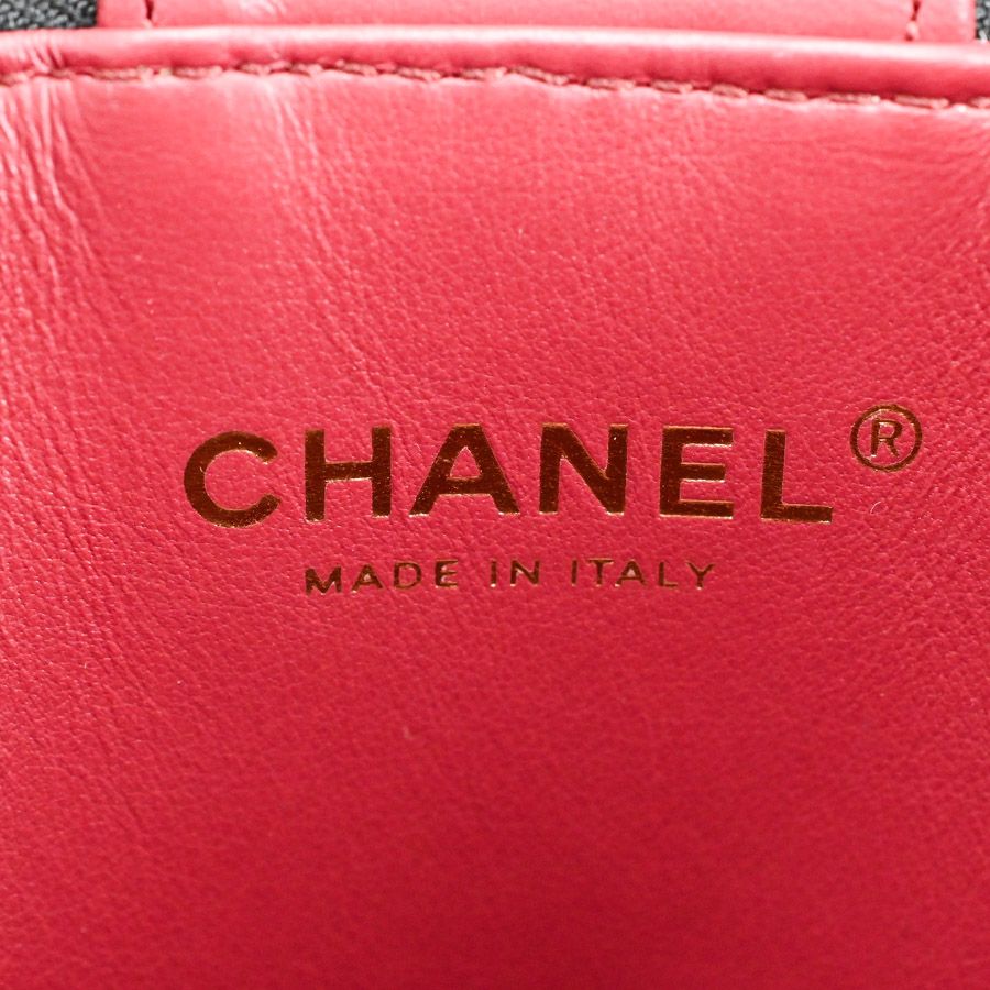 Chanel Shoulder Bag Vanity Chain — view 6