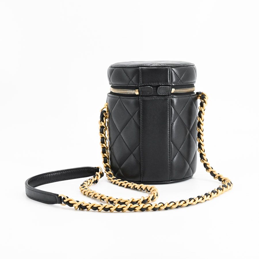 Chanel Shoulder Bag Vanity Chain — view 3