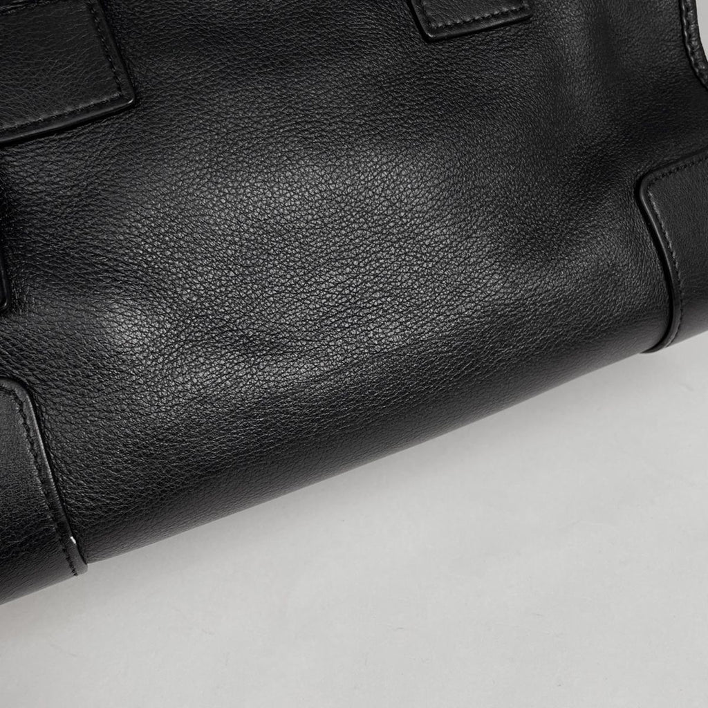 Loewe Amazona 28 2-Way Shoulder Bag Anagram Leather Black — view 4