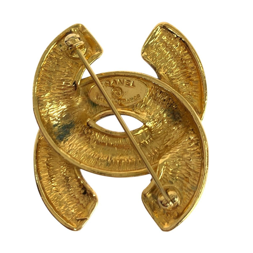 Chanel Vintage CC Logo Gold Metal Brooch — view 6