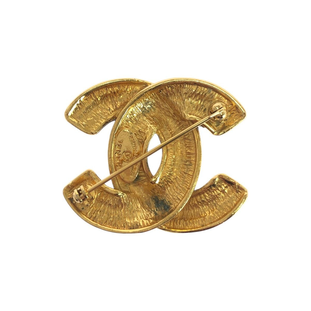 Chanel Vintage CC Logo Gold Metal Brooch — view 2