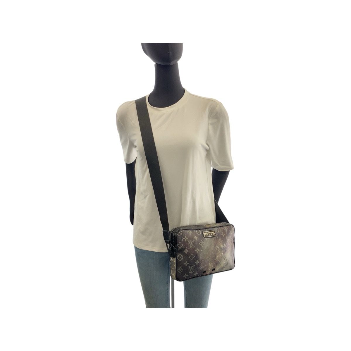 Louis Vuitton Monogram Galaxy Alpha Messenger Gray Shoulder Bag — view 7