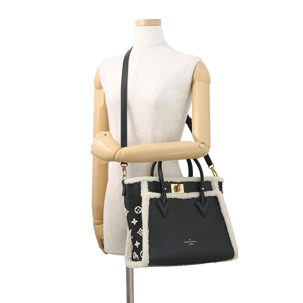 Louis Vuitton Handbag Shearling Calf Leather on My Side MM 2-Way Black — view 5