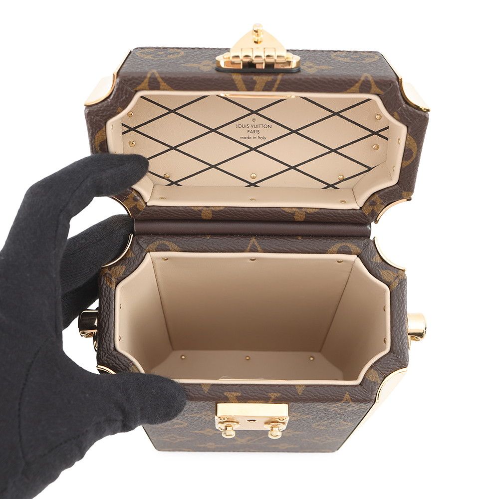 Louis Vuitton Monogram Camera Box 2-Way Shoulder Bag — view 7