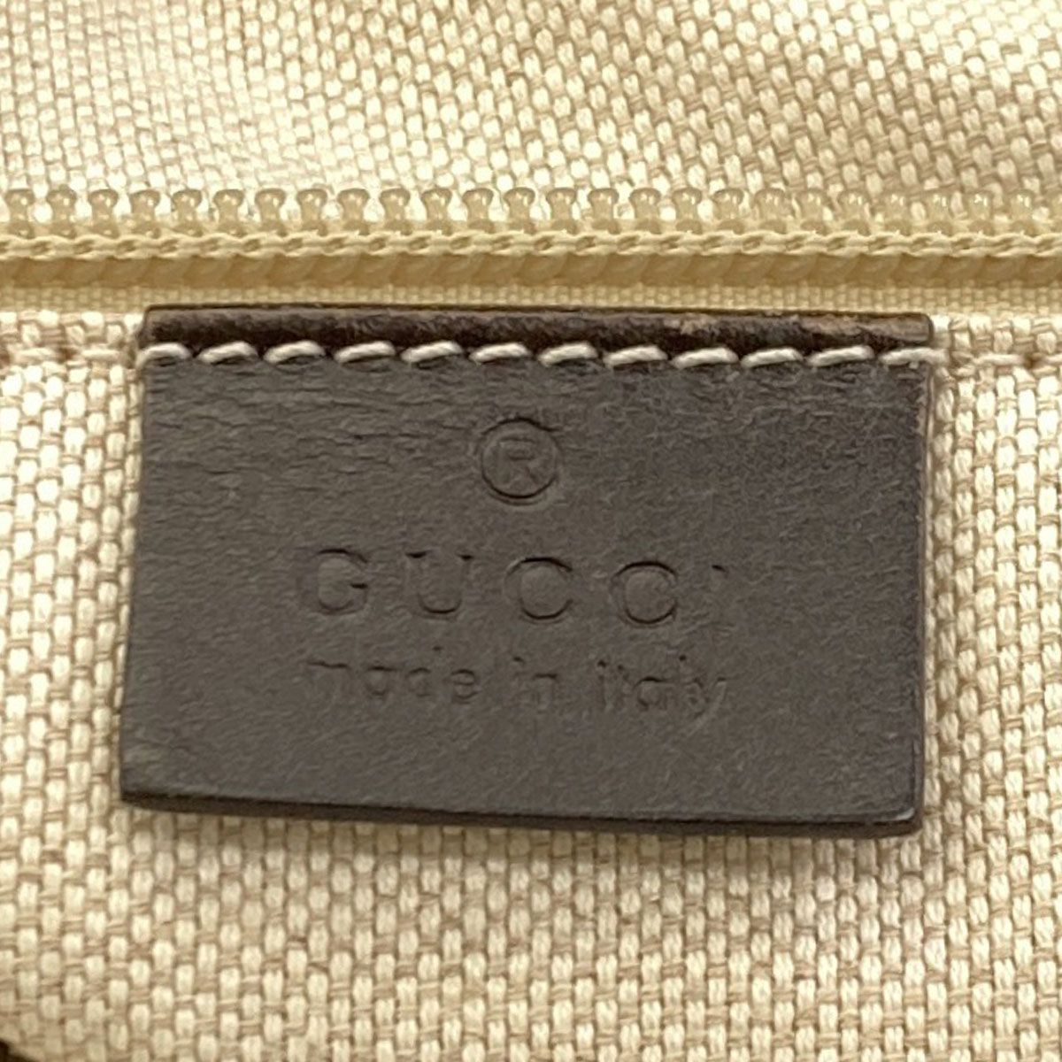 Gucci GG Supreme Shoulder Bag — view 6