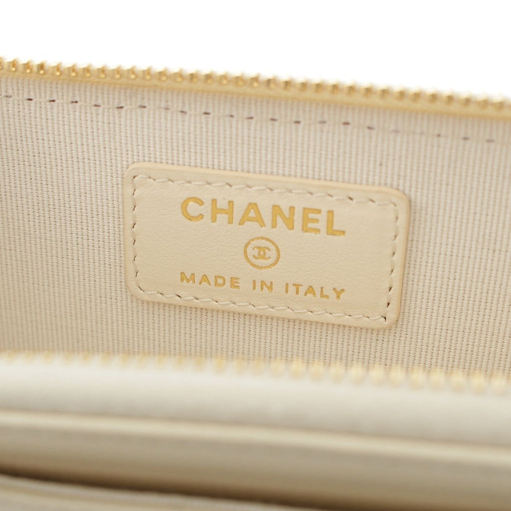 Chanel Caviar Leather Fragment Coin Card Case Compact Wallet White — view 4