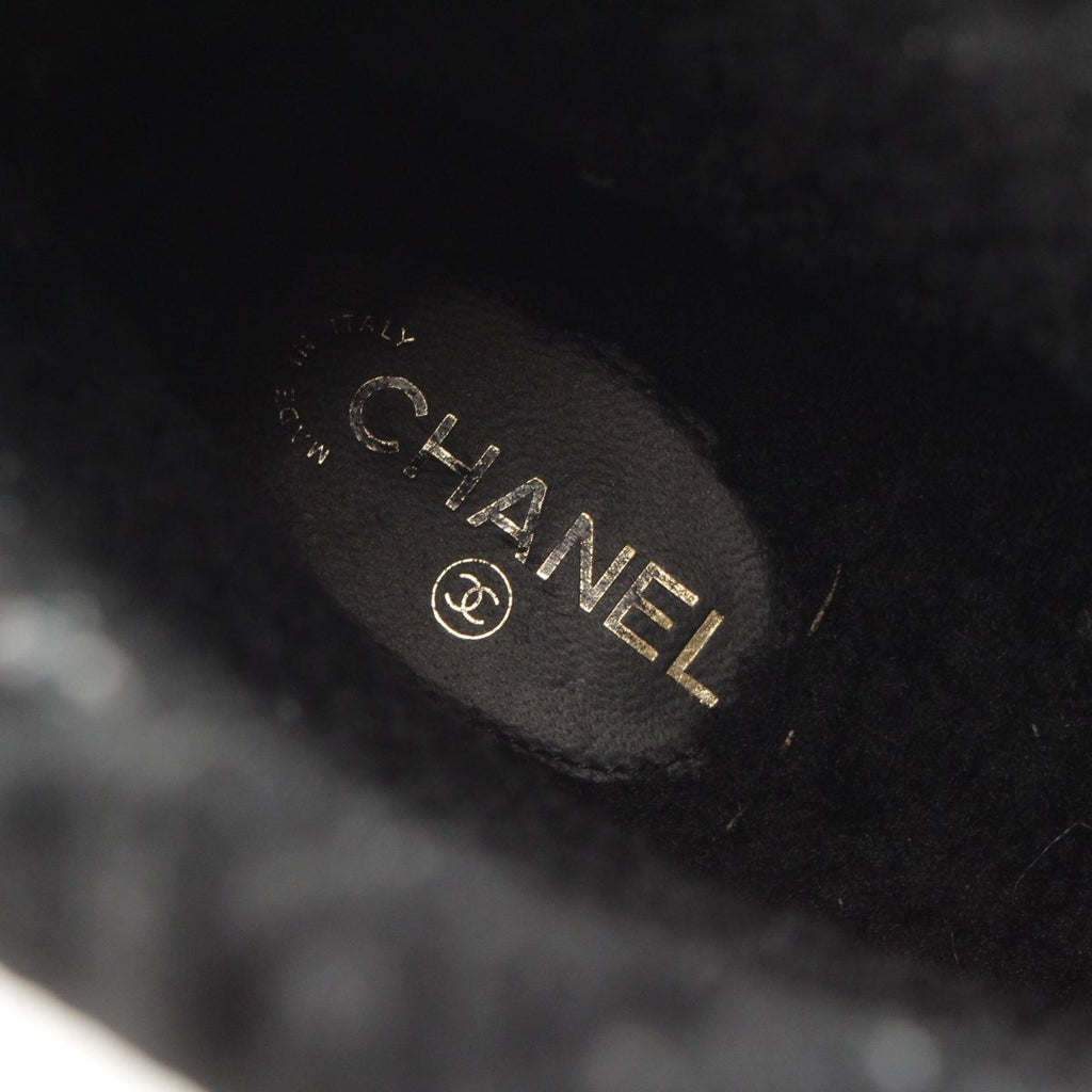 Chanel Leather CC Logo Chain Boots Shoes Black 36c — view 7