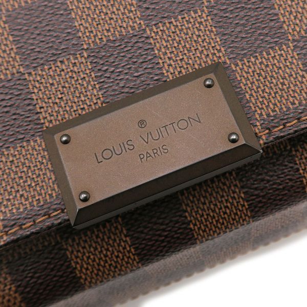 Louis Vuitton Damier District MM Wallet — view 4