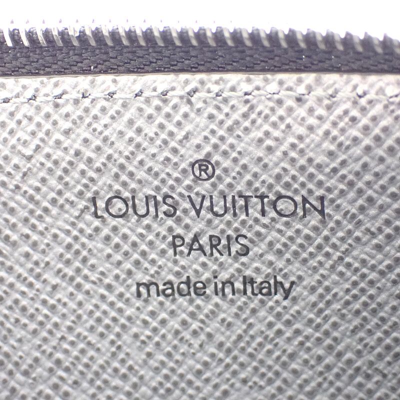 Louis Vuitton Coin Card Holder Case Purse Taigarama Gray Silver Cashless — view 9