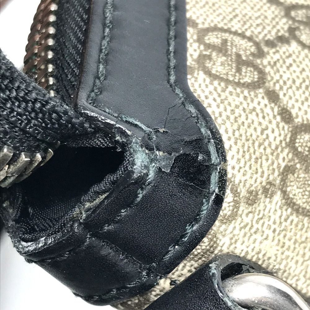 Gucci Shoulder Bag GG Supreme Canvas Beige — view 3