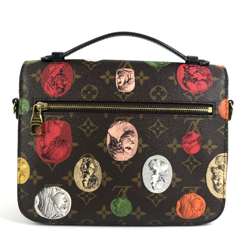 Louis Vuitton Shoulder Bag Pochette Metis MM Monogram Canvas Brown — view 3