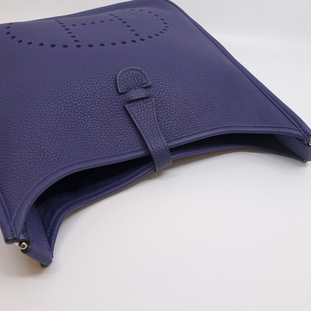 Hermes Evelyne 3 PM Shoulder Bag Taurillon Clemence Blue Silver — view 3