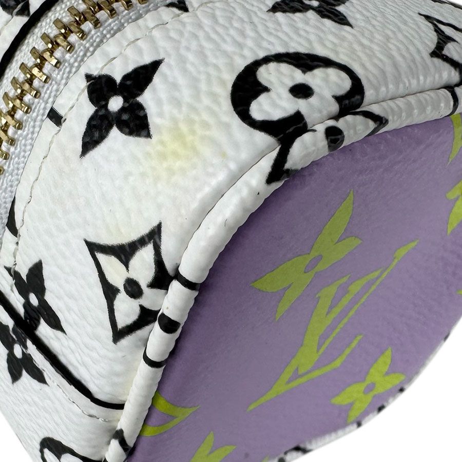 Louis Vuitton Pouch Monogram Giant Porte-Monnaie Cube — view 8
