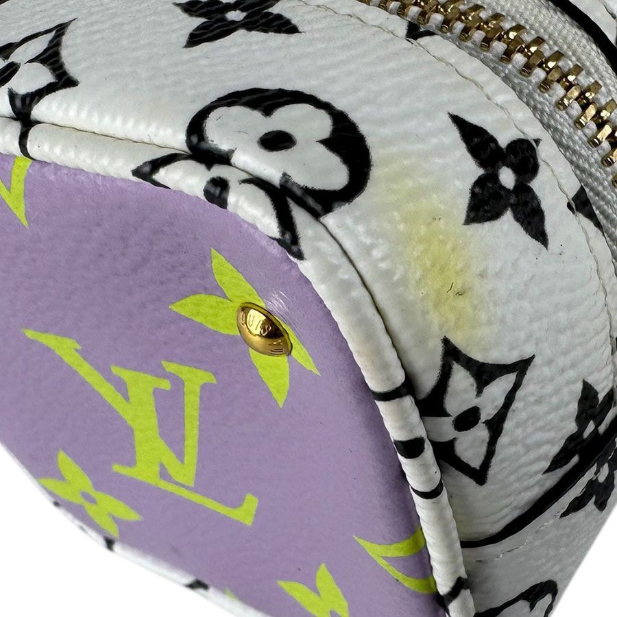 Louis Vuitton Pouch Monogram Giant Porte-Monnaie Cube — view 9