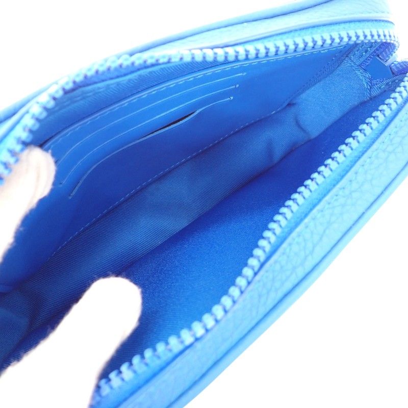 Louis Vuitton Pochette Volga Clutch Taurillon Leather Blue — view 7