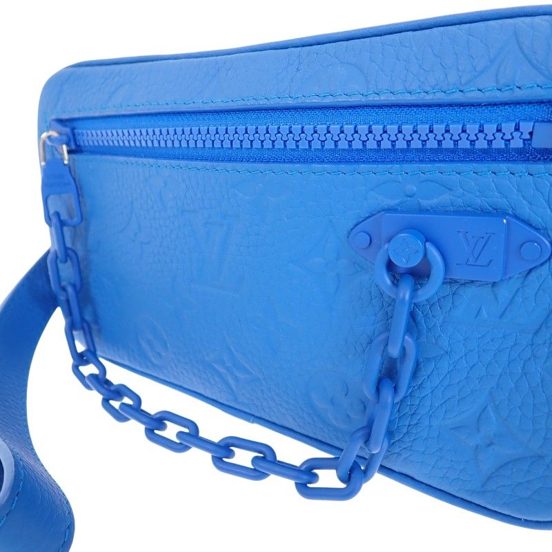 Louis Vuitton Pochette Volga Clutch Taurillon Leather Blue — view 8