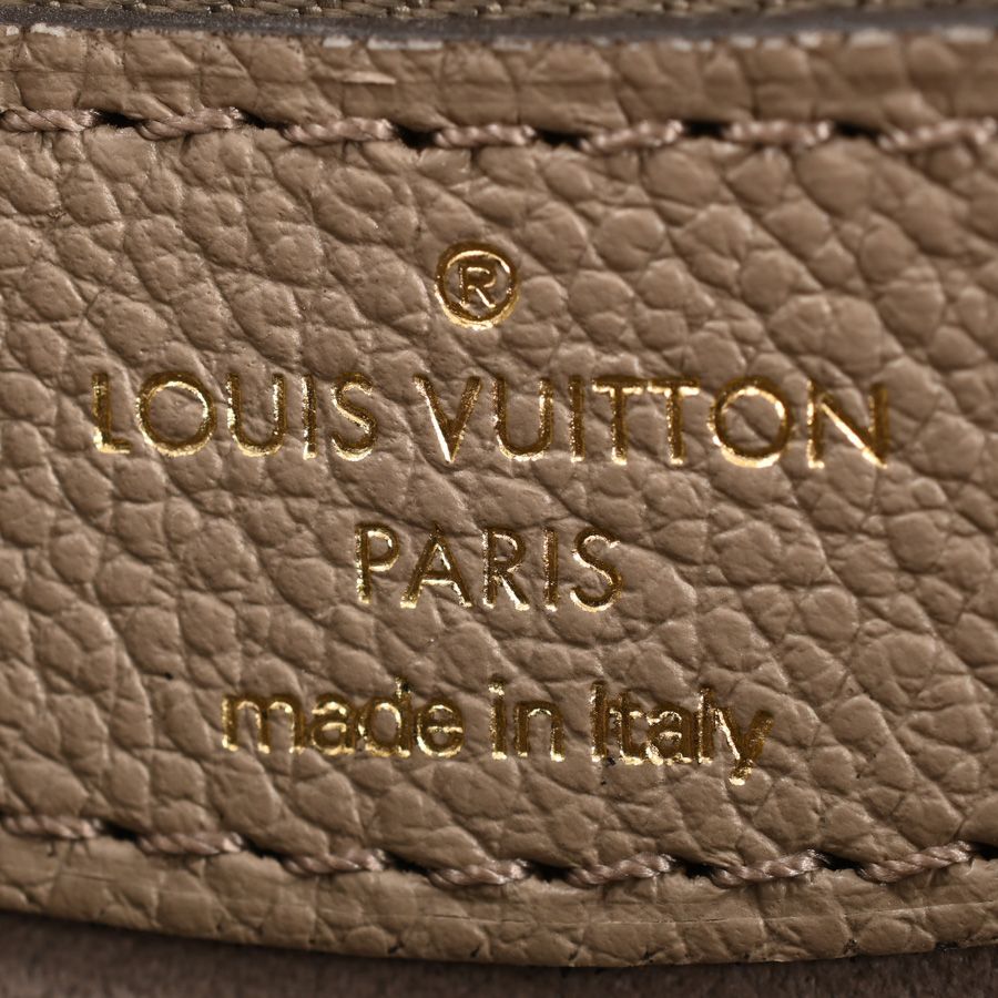 Louis Vuitton Shoulder Bag Diane — view 6
