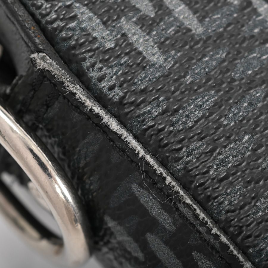 Louis Vuitton Shoulder Bag Trio Messenger — view 9