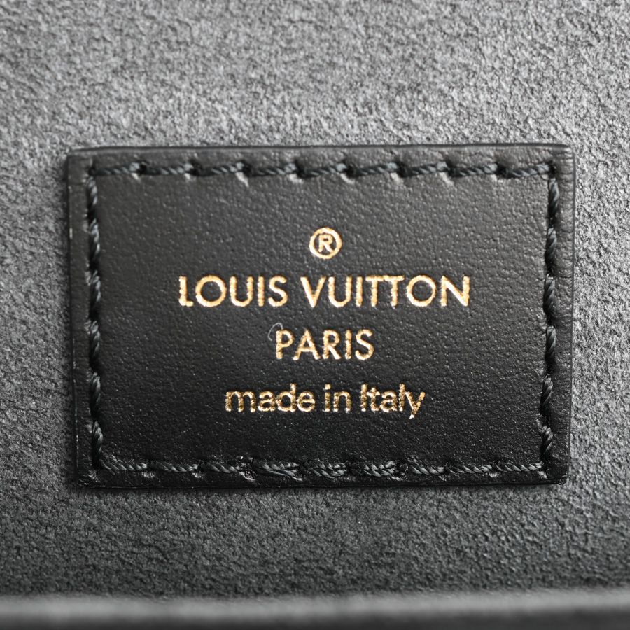 Louis Vuitton Handbag Saumur BB — view 6