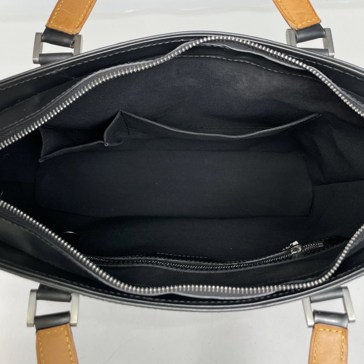 Louis Vuitton Wilwood Shoulder Bag Tote Monogram Matte Noir Black — view 9