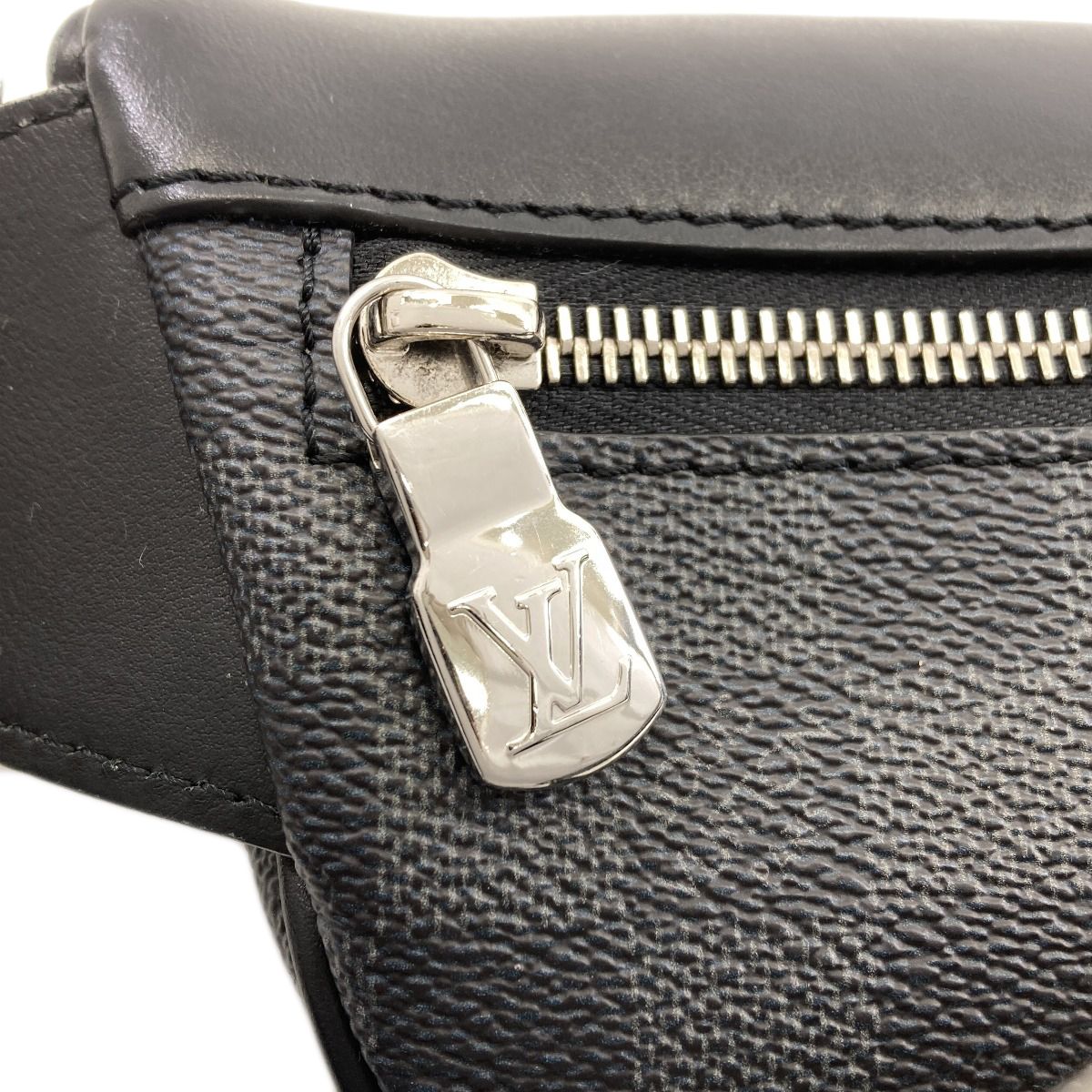 Louis Vuitton Bum Bag Hip Damier Canvas — view 9