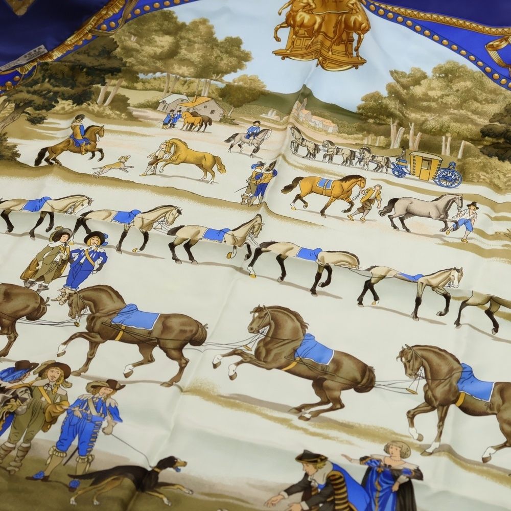 Hermes Presentation de Chevavx Carre 90 Silk Horse Print Scarf Blue — view 5