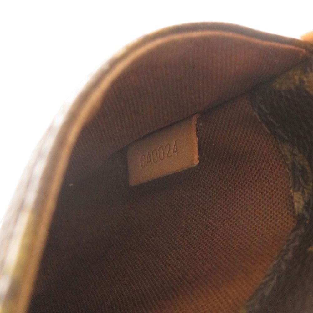 Louis Vuitton Pochette Gange Monogram Belt Bag — view 8
