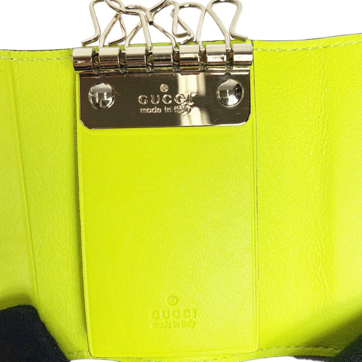 Gucci Key Case 6 Key Neon Heart GG Yellow Key Holder — view 9