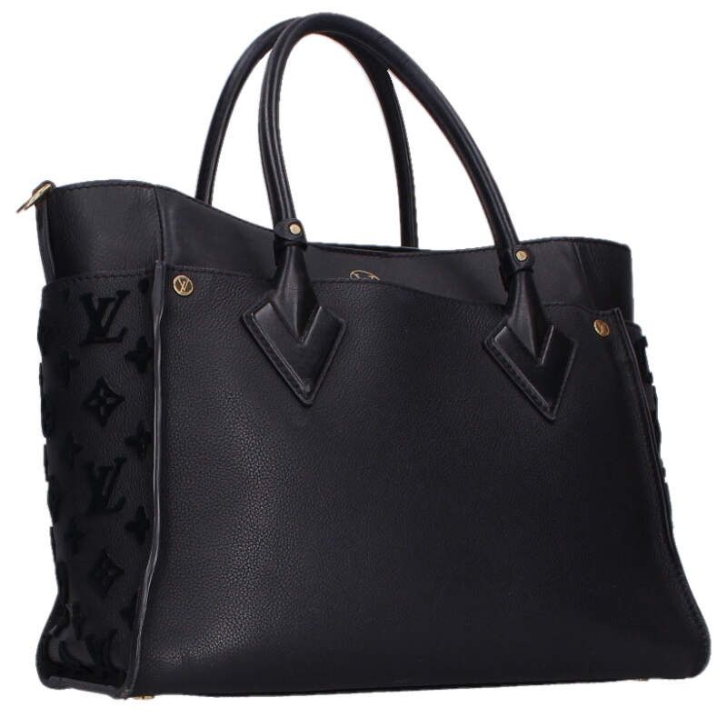 Louis Vuitton on My Side MM Monogram Tufting Contrast Leather Handbag MM — view 2