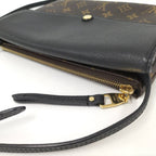 Louis Vuitton Shoulder Bag Monogram — view 5